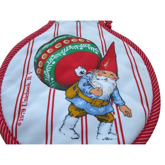 Vintage 1979 Unieboek B.V. Gnome Design Quilted Pot Holder - Picture 12 of 12